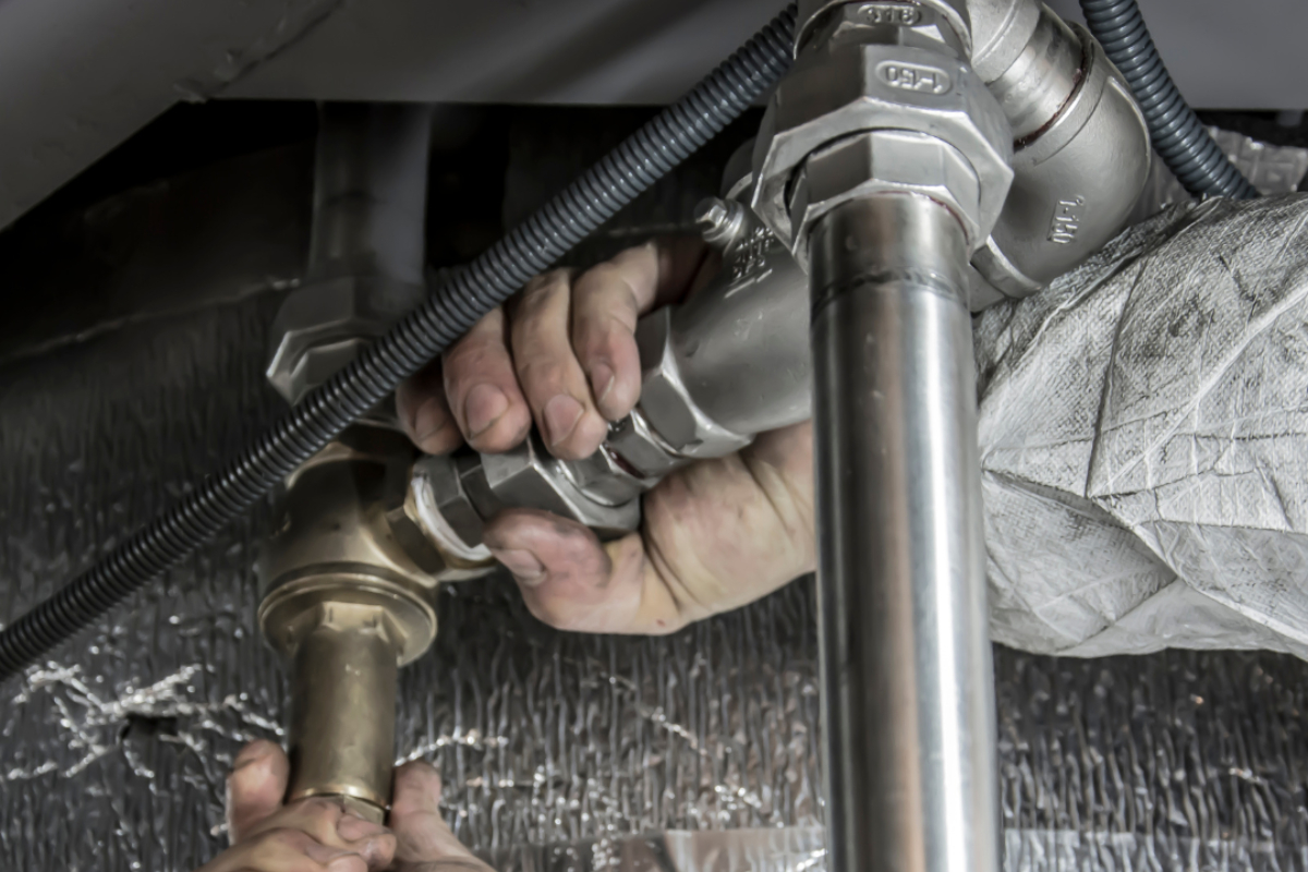 Langiustegelwerken.nl - Uw partner voor badkamerrenovaties, vloerverwarming, stukadoor & loodgieter werkzaamheden - Badkamer renovatie Renkum